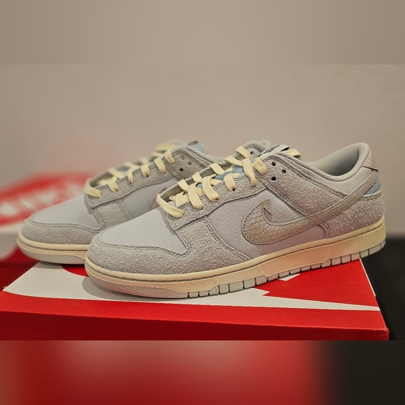Nike Dunk low gone fishing, brand new, original box, dead stock, Size 12M - Picture 1 of 10